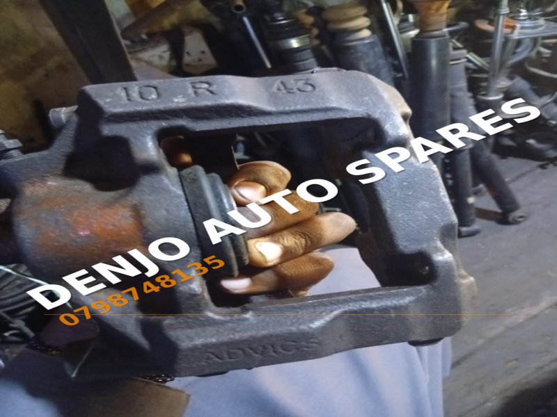 Toyota Mark X rear caliper